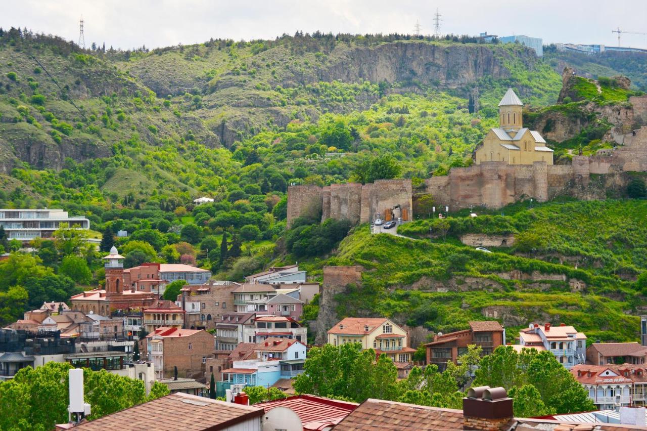 Hotel Blissdom Tbilisi Ngoại thất bức ảnh