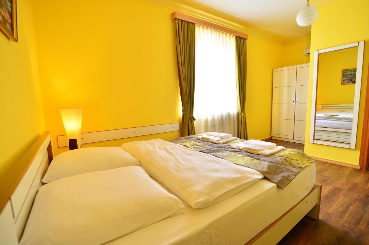 Hotel Blissdom Tbilisi Ngoại thất bức ảnh