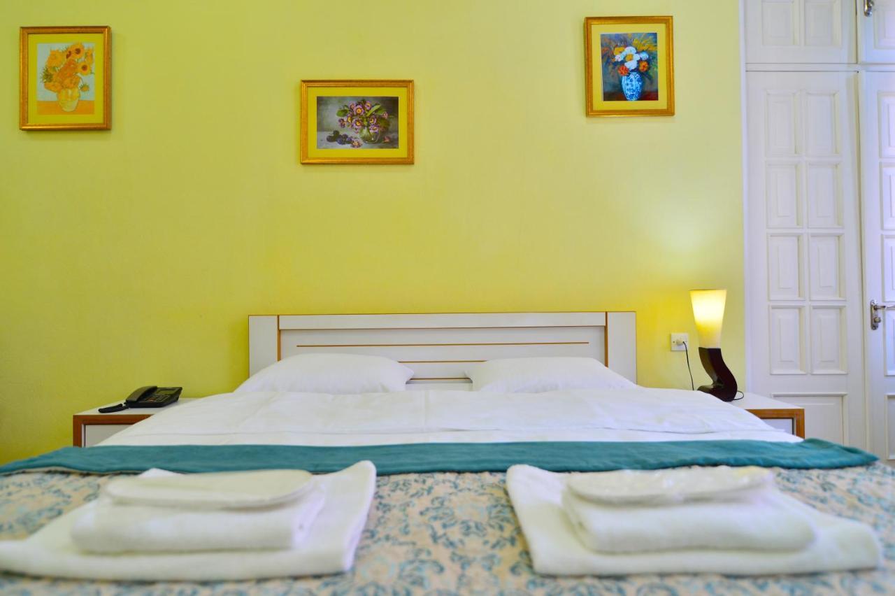 Hotel Blissdom Tbilisi Ngoại thất bức ảnh