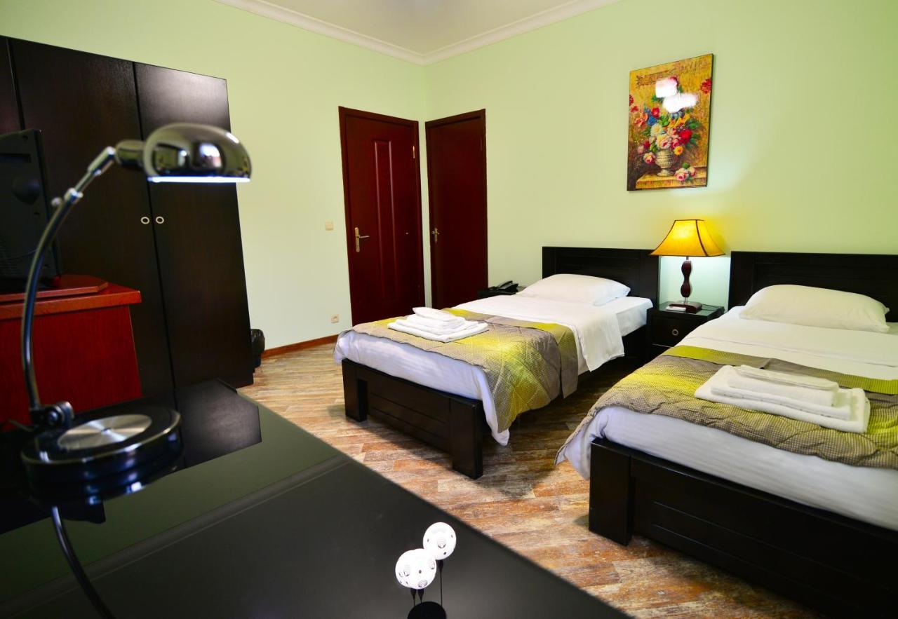 Hotel Blissdom Tbilisi Ngoại thất bức ảnh