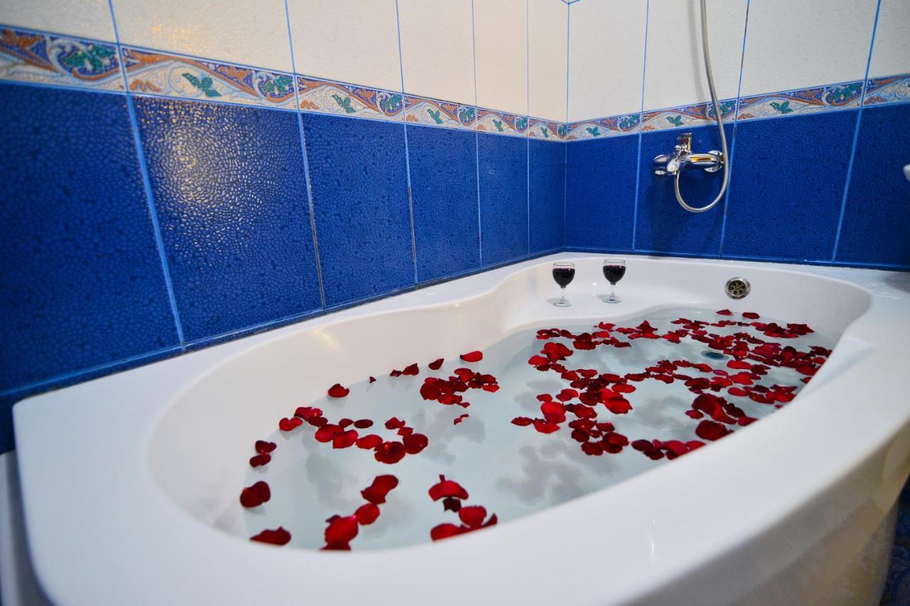 Hotel Blissdom Tbilisi Ngoại thất bức ảnh