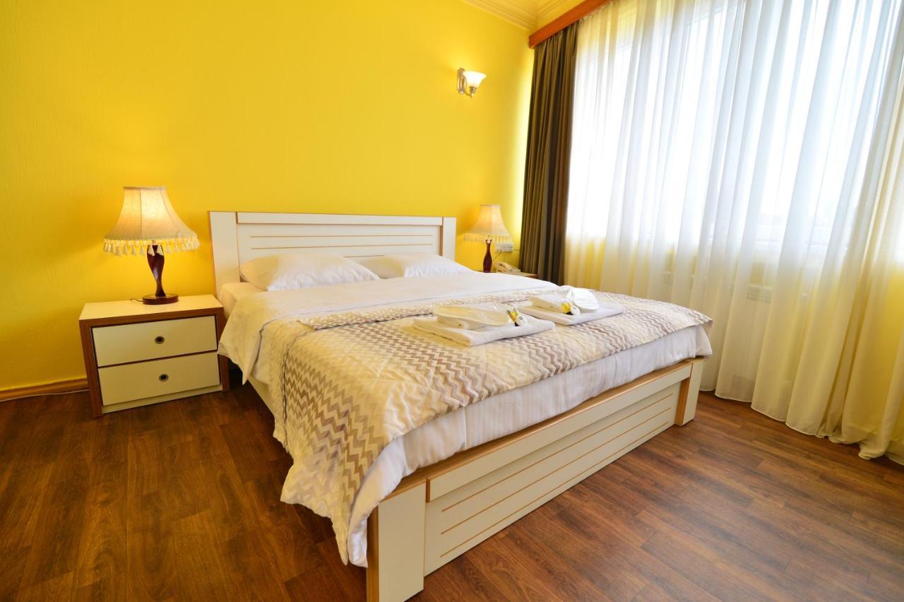 Hotel Blissdom Tbilisi Ngoại thất bức ảnh