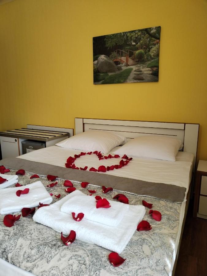 Hotel Blissdom Tbilisi Ngoại thất bức ảnh