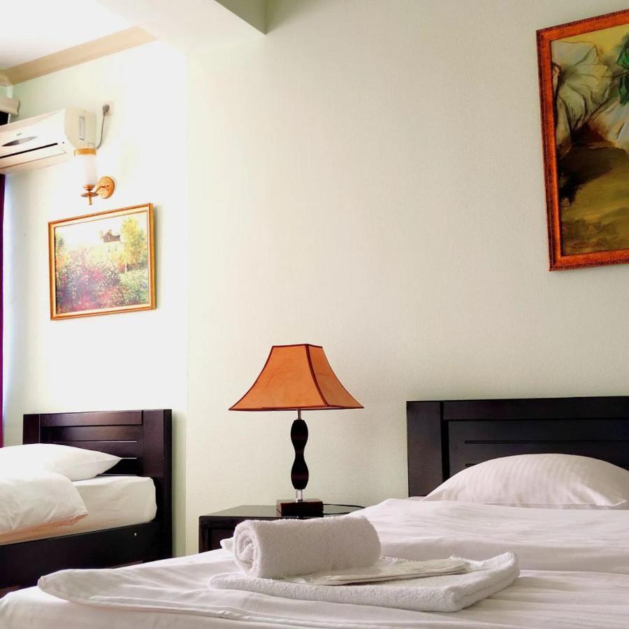 Hotel Blissdom Tbilisi Ngoại thất bức ảnh