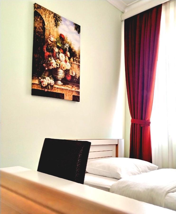 Hotel Blissdom Tbilisi Ngoại thất bức ảnh