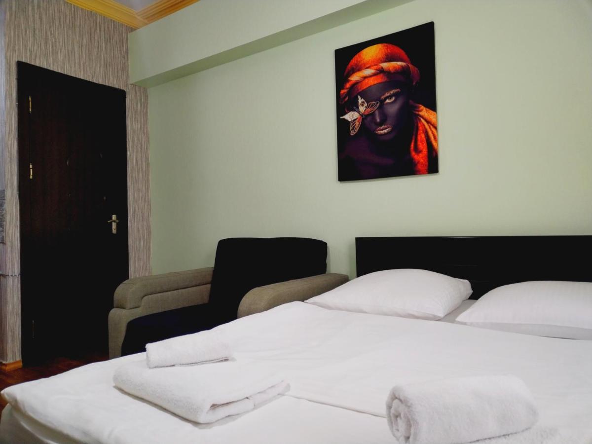 Hotel Blissdom Tbilisi Ngoại thất bức ảnh