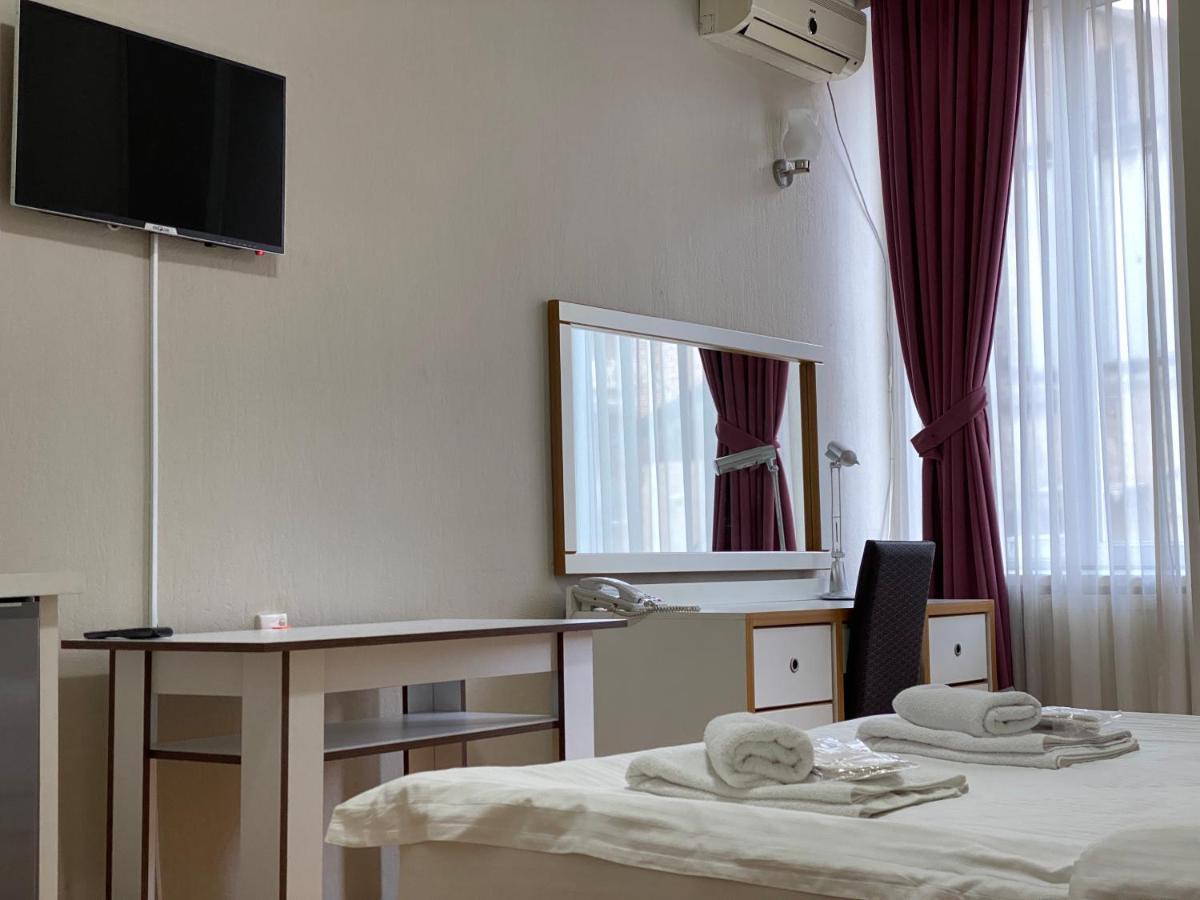 Hotel Blissdom Tbilisi Ngoại thất bức ảnh